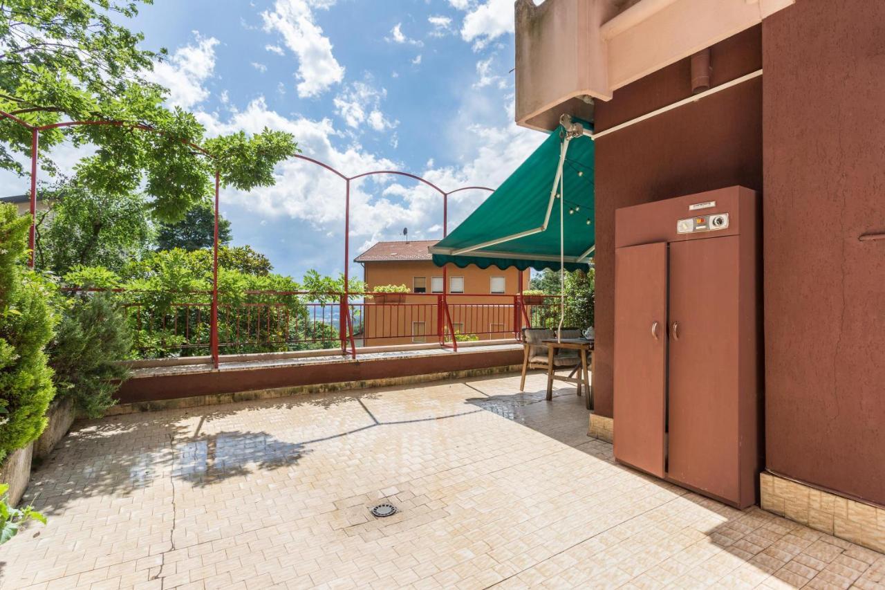 La Terrazza Appartement Brunate Buitenkant foto